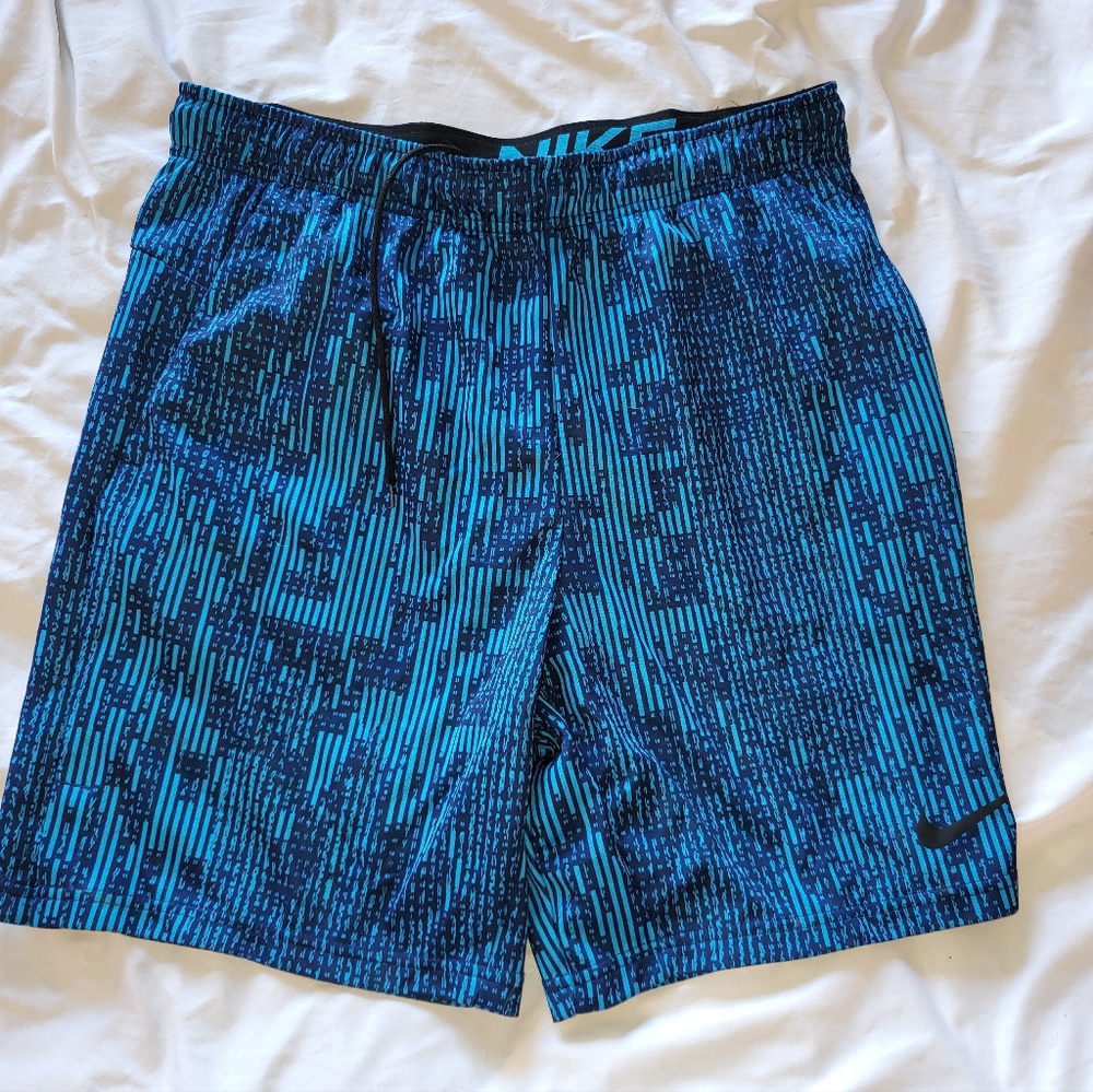 Nike Men's Athletic Shorts in Blue and Black